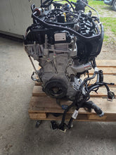 Laden Sie das Bild in den Galerie-Viewer, Motor Ford Kuga III BGDA 2.5 30TKm 2023 Benzin Engine Komplett MOT3132646165sv