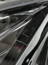Load image into Gallery viewer, Frontscheinwerfer VW Passat 3J1941005 Links Scheinwerfer Headlight SCH3333854252tj