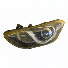 Laden Sie das Bild in den Galerie-Viewer, Frontscheinwerfer Hyundai I30 92101A6020 LED Links Scheinwerfer Headlight