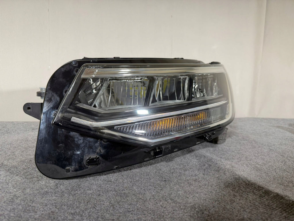 Frontscheinwerfer VW Tiguan 5NB941035C Links Scheinwerfer Headlight SCH3399775049gm