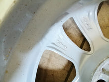 Load image into Gallery viewer, 1x Alufelge 15 Zoll 4.5" 4x100 35ET PW457-0H007 Toyota Yaris Rim Wheel FEL9991650692lu