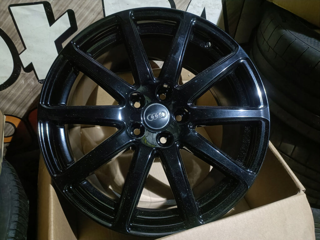 4x Alufelge 18 Zoll 9.0" 5x112 52ET Glanz Schwarz 8J0601025AA Audi Tt Rim Wheel FEL5189218536jx