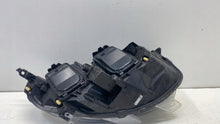 Laden Sie das Bild in den Galerie-Viewer, Frontscheinwerfer Citroën Jumpy Vivaro 9808567780-00 Links Headlight SCH8629247852xh