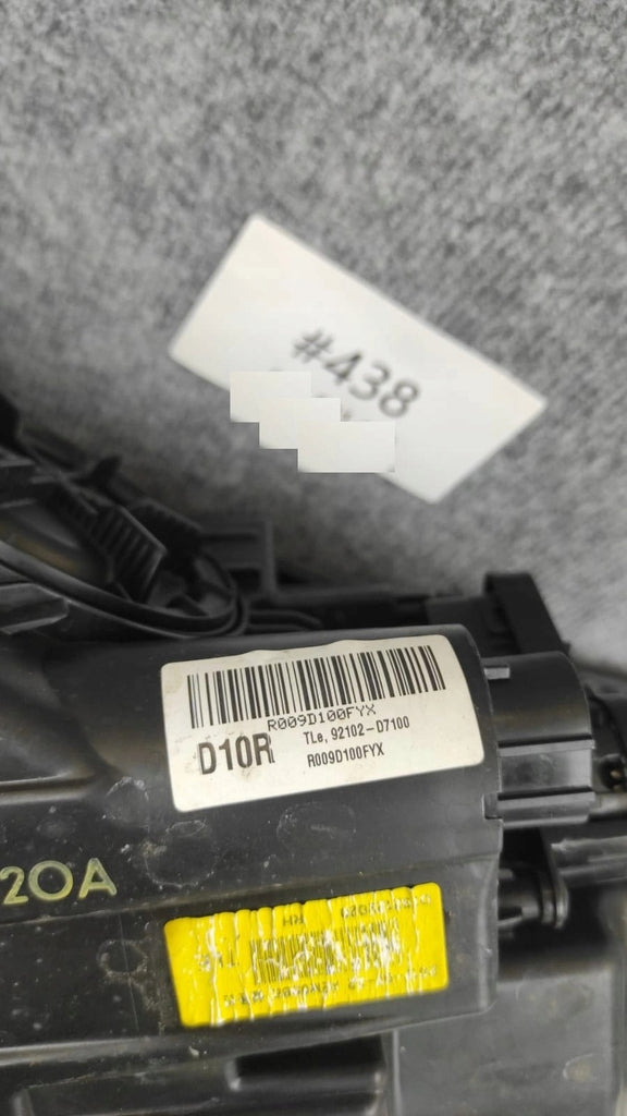 Frontscheinwerfer Hyundai Tucson 92102-D7100 Rechts Scheinwerfer Headlight SCH9778977722jb