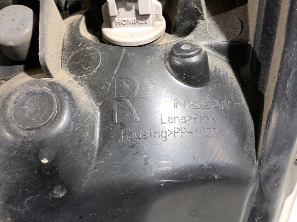 Frontscheinwerfer Nissan Juke F15 LORK-729 Rechts Scheinwerfer Headlight SCH2315911501qg