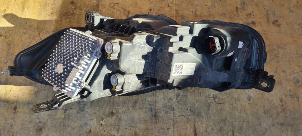 Frontscheinwerfer Jaguar Xe LX73-13W029-EC LX73-13W030-EC Rechts oder Links SCH9412596594zx