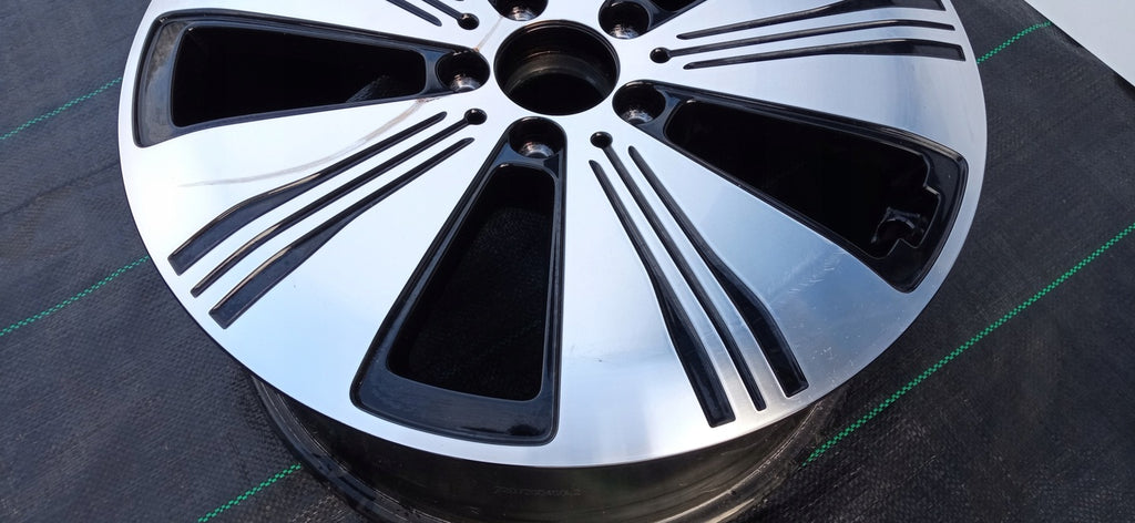 1x Alufelge 18 Zoll 7.5" 5x112 53 5ET A2434010100 Mercedes-Benz Eqa Eqb Eqc