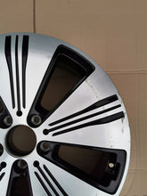 Laden Sie das Bild in den Galerie-Viewer, 1x Alufelge 18 Zoll A2434010100 Mercedes-Benz Eqa Eqb Rim Wheel FEL2396628132rt