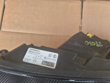 Laden Sie das Bild in den Galerie-Viewer, Frontscheinwerfer Skoda Kamiq 658941015D Links Scheinwerfer Headlight SCH2891017028wy