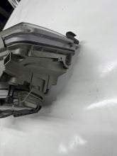 Laden Sie das Bild in den Galerie-Viewer, Frontscheinwerfer Mercedes-Benz W124 AK-12-710411 Links Scheinwerfer Headlight SCH4640629339hv