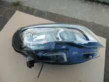 Laden Sie das Bild in den Galerie-Viewer, Frontscheinwerfer Peugeot Expert Rechts Scheinwerfer Headlight SCH2510424909vs