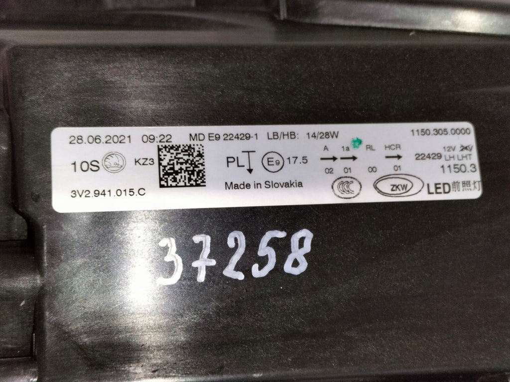 Frontscheinwerfer Skoda Superb III 3V2941015C LED Links Scheinwerfer Headlight SCH5850353733im
