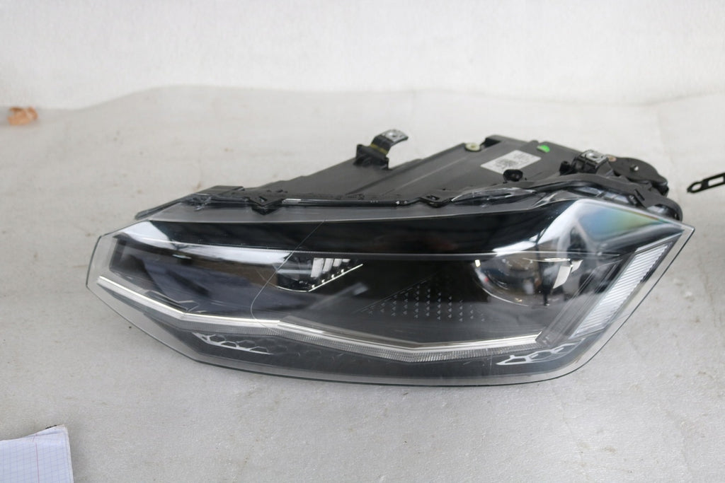 Frontscheinwerfer VW Polo 2G1941035H Links Scheinwerfer Headlight