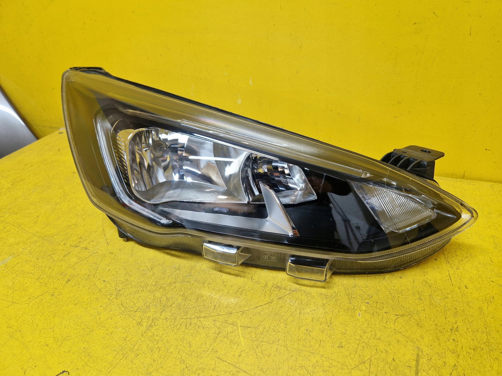 Frontscheinwerfer Ford Focus JX7B-13W029-CE Rechts Scheinwerfer Headlight SCH7813405426qj