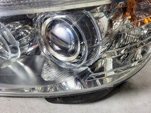 Laden Sie das Bild in den Galerie-Viewer, Frontscheinwerfer Mercedes-Benz W204 A2048208961 A2048209061 Xenon Ein Satz SCH6340967742ca