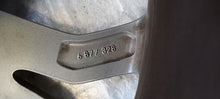Laden Sie das Bild in den Galerie-Viewer, 1x Alufelge 19 Zoll 7.5" 5x112 6877328 BMW Rim Wheel FEL7307500036en