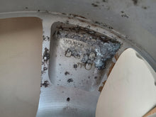 Load image into Gallery viewer, 1x Alufelge 17 Zoll 6.5&quot; 5x114.3 40ET Nissan Qashqai J10 Rim Wheel