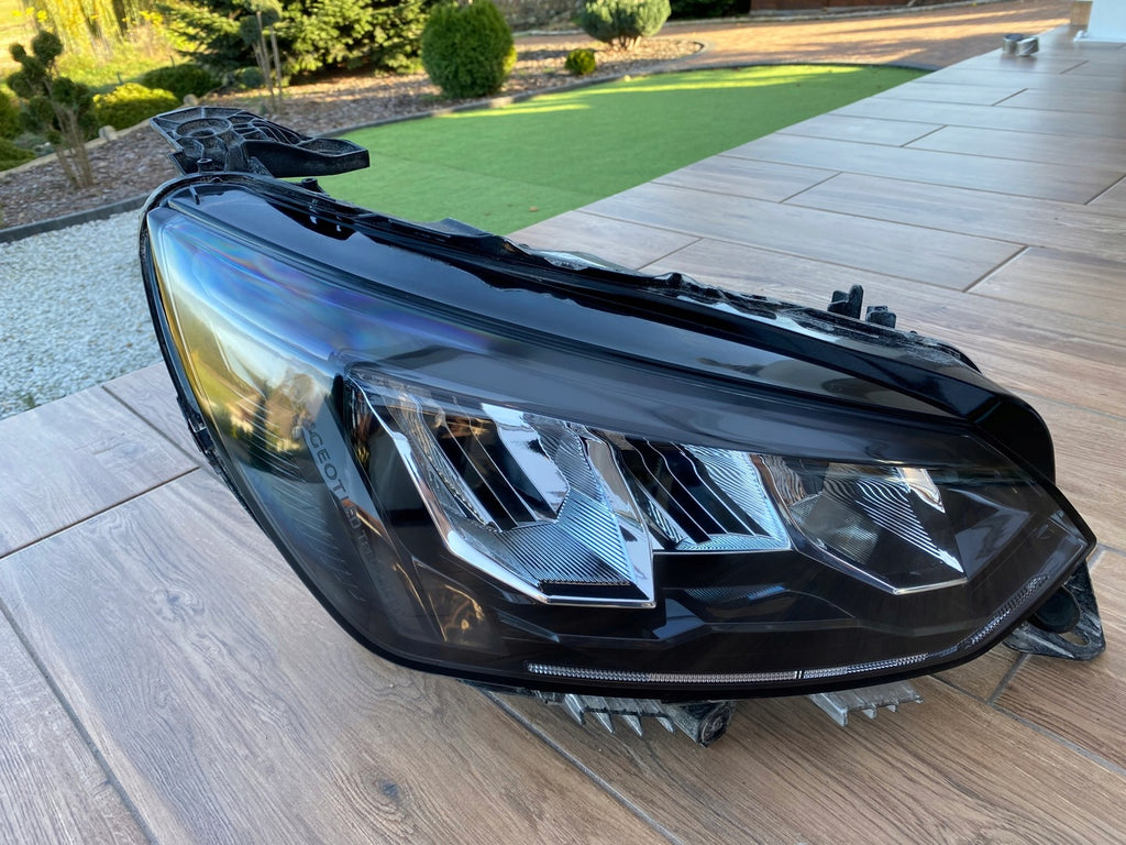 Frontscheinwerfer Peugeot 208 II LED Rechts Scheinwerfer Headlight