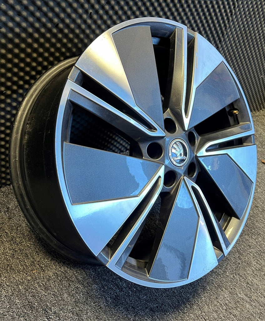 1x Alufelge 19 Zoll 8.0" 5x112 45ET 5LA601025 Skoda Enyaq Rim Wheel