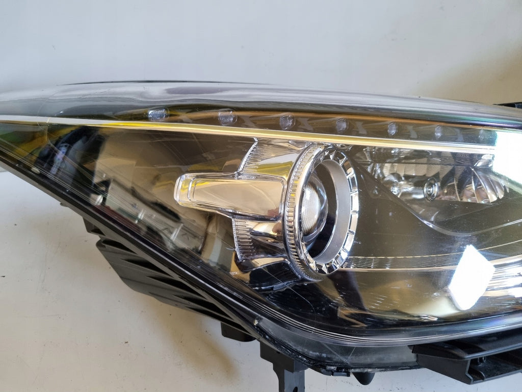 Frontscheinwerfer Hyundai I40 92102-3Z620 Xenon Rechts Scheinwerfer Headlight