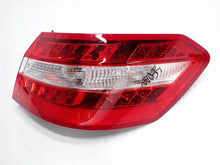 Laden Sie das Bild in den Galerie-Viewer, Rückleuchte Mercedes-Benz W212 S212 A2129066701 Rechts Rearlight