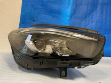 Laden Sie das Bild in den Galerie-Viewer, Frontscheinwerfer Mercedes-Benz W247 A2479061405 LED Rechts Headlight SCH4572614085wy