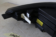 Laden Sie das Bild in den Galerie-Viewer, Frontscheinwerfer Kia Sportage Xenon Rechts Scheinwerfer Headlight SCH7741025268gv