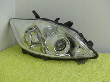Laden Sie das Bild in den Galerie-Viewer, Frontscheinwerfer Toyota Auris 81110-02A40 Rechts Scheinwerfer Headlight