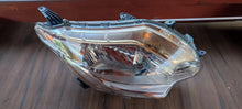 Laden Sie das Bild in den Galerie-Viewer, Frontscheinwerfer Mitsubishi L200 8301C738 Rechts Scheinwerfer Headlight SCH8219271262vu