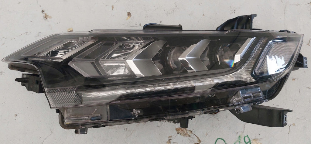 Frontscheinwerfer Mitsubishi Outlander III 8301D3-31 Links Headlight SCH3904206240wu