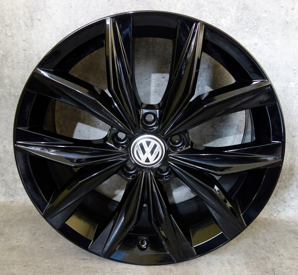 4x Alufelge 18 Zoll 7.0" 5x112 43ET Glanz Silber 5NA601025 VW Tiguan Rim Wheel