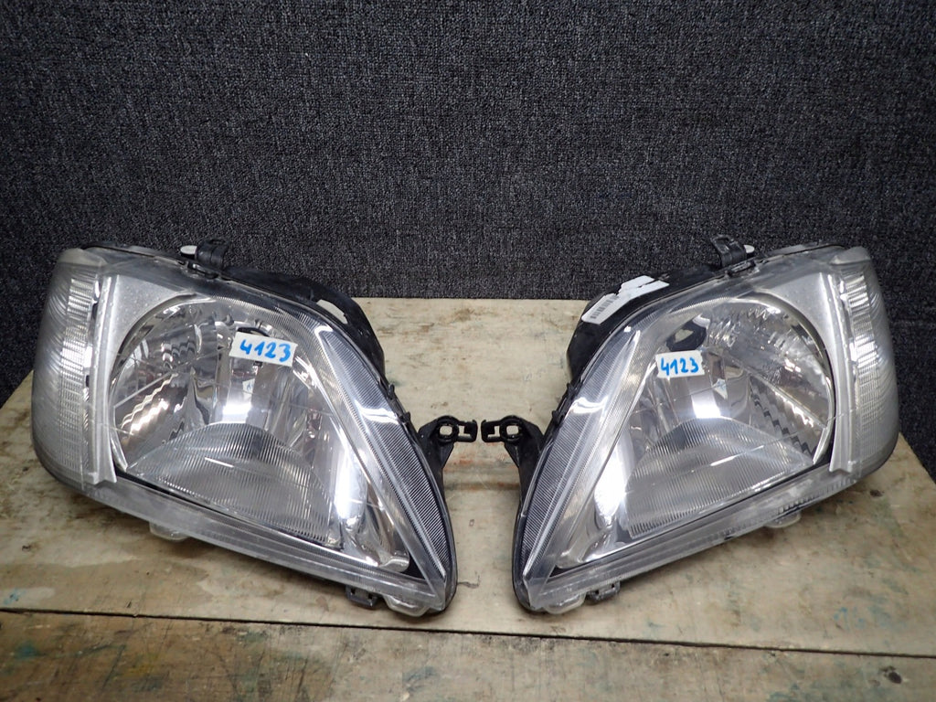 Frontscheinwerfer Dacia Logan Ein Stück (Rechts oder Links) Headlight SCH2034361702pc