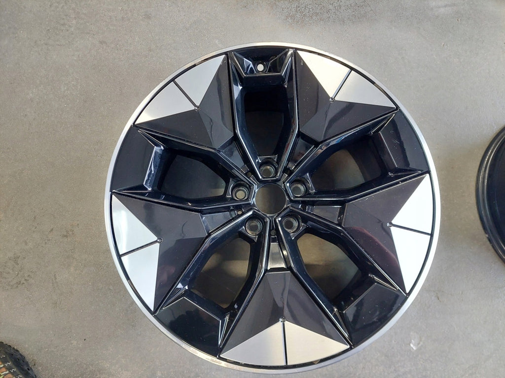 1x Alufelge 20 Zoll 9.5" 5x112 43ET 6894845- BMW Ix3 Rim Wheel FEL4342945624vq