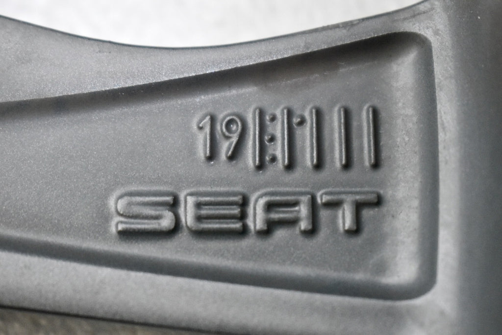 1x Alufelge 18 Zoll 7.5" 5x112 51ET Glanz Silber 5F0601025AA Seat Leon Rim Wheel FEL1936383653bu