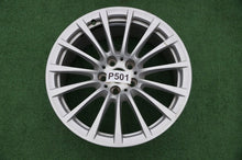 Load image into Gallery viewer, 1x Alufelge 18 Zoll 8.0" 5x112 30ET Glanz Silber 6861224 BMW 5 G31 G30 Rim Wheel FEL3109896724ko
