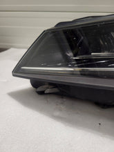 Laden Sie das Bild in den Galerie-Viewer, Frontscheinwerfer Skoda Superb III 3V1941015D LED Links Scheinwerfer Headlight SCH5352739025uc