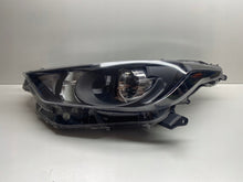 Load image into Gallery viewer, Frontscheinwerfer Toyota 4 Yaris K08D8 Full LED Ein Stück (Rechts oder Links)