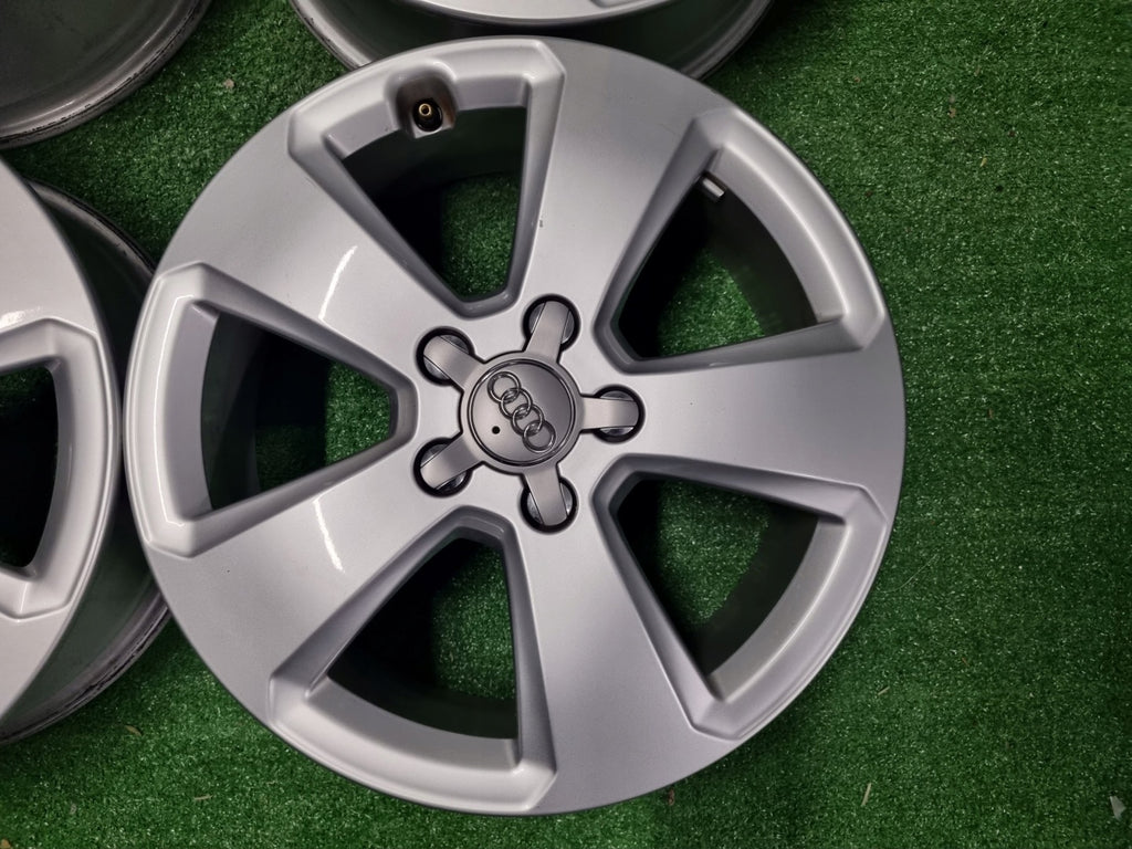 4x Alufelge 17 Zoll 6.0" 5x112 48ET Glanz Silber 8V0601025C Audi A3 Rim Wheel FEL4822684172et
