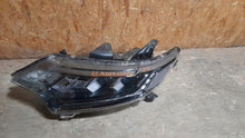 Laden Sie das Bild in den Galerie-Viewer, Frontscheinwerfer Mitsubishi Outlander III ECM021-22E10 LED Links Headlight SCH9691012073vl