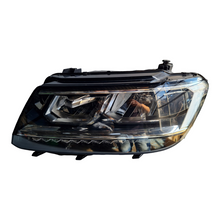 Laden Sie das Bild in den Galerie-Viewer, Frontscheinwerfer VW Tiguan 030110123112 5NB941035D LED Links Headlight