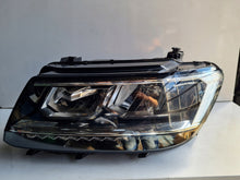 Laden Sie das Bild in den Galerie-Viewer, Frontscheinwerfer VW Tiguan 030110123112 5NB941035D LED Links Headlight