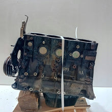 Laden Sie das Bild in den Galerie-Viewer, Motorblock Mitsubishi Pajero IV 4M41U 3.2 DID 145TKm 2007 Diesel Unkomplett MOT2706354784df
