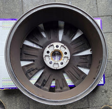 Laden Sie das Bild in den Galerie-Viewer, 1x Alufelge 17 Zoll 6.5" 5x100 40ET Graphit 658601025A Skoda Scala Kamiq FEL3422259018jm