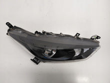 Laden Sie das Bild in den Galerie-Viewer, Frontscheinwerfer Toyota Yaris K0-6EU Rechts Scheinwerfer Headlight SCH9493503870ku