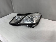 Laden Sie das Bild in den Galerie-Viewer, Frontscheinwerfer Mercedes-Benz W212 1ZT01080011 A2128201959 Links Headlight SCH7400566975op