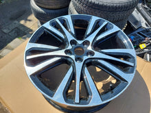 Laden Sie das Bild in den Galerie-Viewer, 1x Alufelge 19 Zoll 8.0&quot; 5x114.3 49ET Glanz Silber 403003754 Renault Talisman