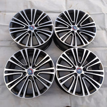 Laden Sie das Bild in den Galerie-Viewer, 4x Alufelge 18 Zoll 8.0" 5x112 30ET Glanz Schwarz 6863420 BMW 5 G31 G30 Mg FEL9768946013vw