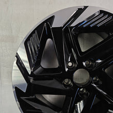 Load image into Gallery viewer, 1x Alufelge 18 Zoll 7.5" 5x114.3 45ET R498755 Nissan Qashqai III J12 Rim Wheel FEL6345339799is