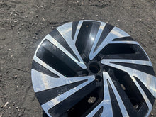 Laden Sie das Bild in den Galerie-Viewer, 1x Alufelge 21 Zoll 8.5" 5x112 Glanz 11A601025B VW I Rim Wheel FEL8766159223rc