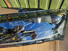 Laden Sie das Bild in den Galerie-Viewer, Frontscheinwerfer Skoda Enyaq 5LB941015A 1EX01477321 LED Links Headlight SCH4334008402sa